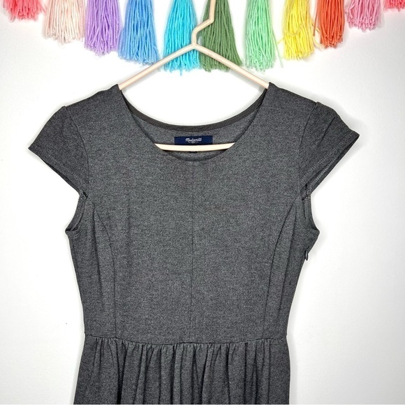 Madewell Ponte Screenplay Cap Sleeve Charcoal Gray Fit and Flare Dress Size XS - Picture 2 of 12